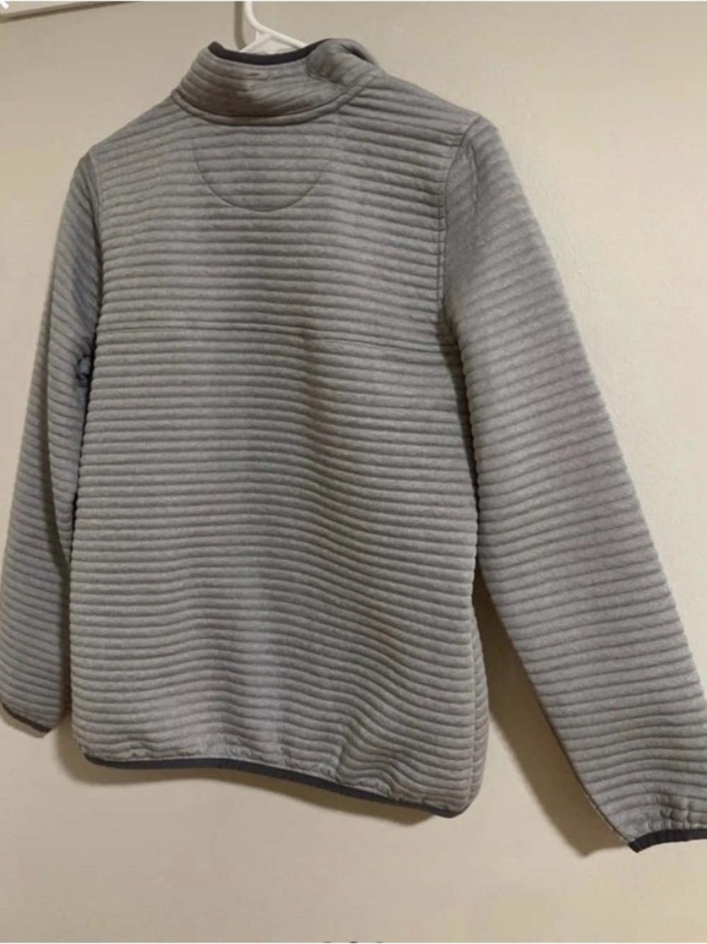 LL Bean quilted pullover - Picture 2 of 4